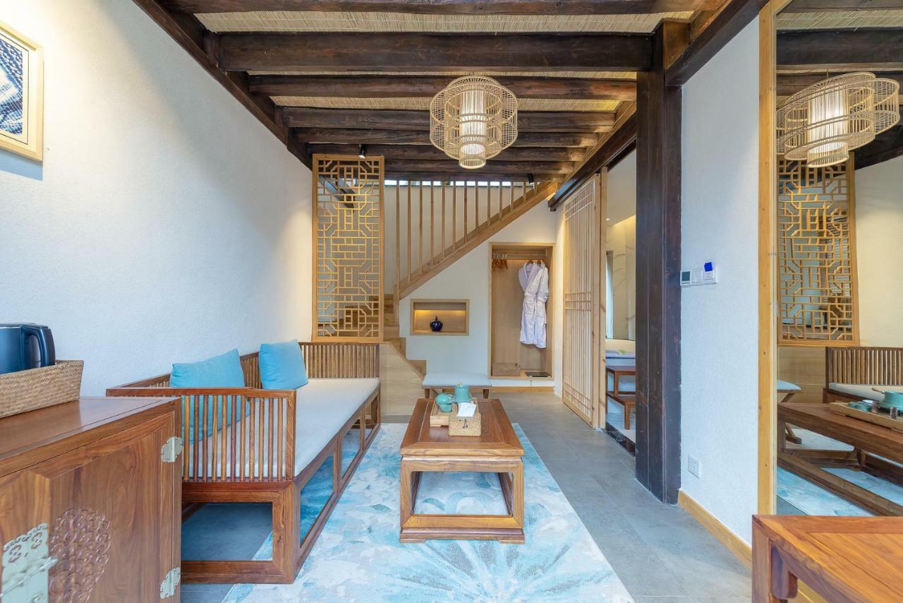 Lijiang Qilu Garden Hotel Baisha  ภายนอก รูปภาพ