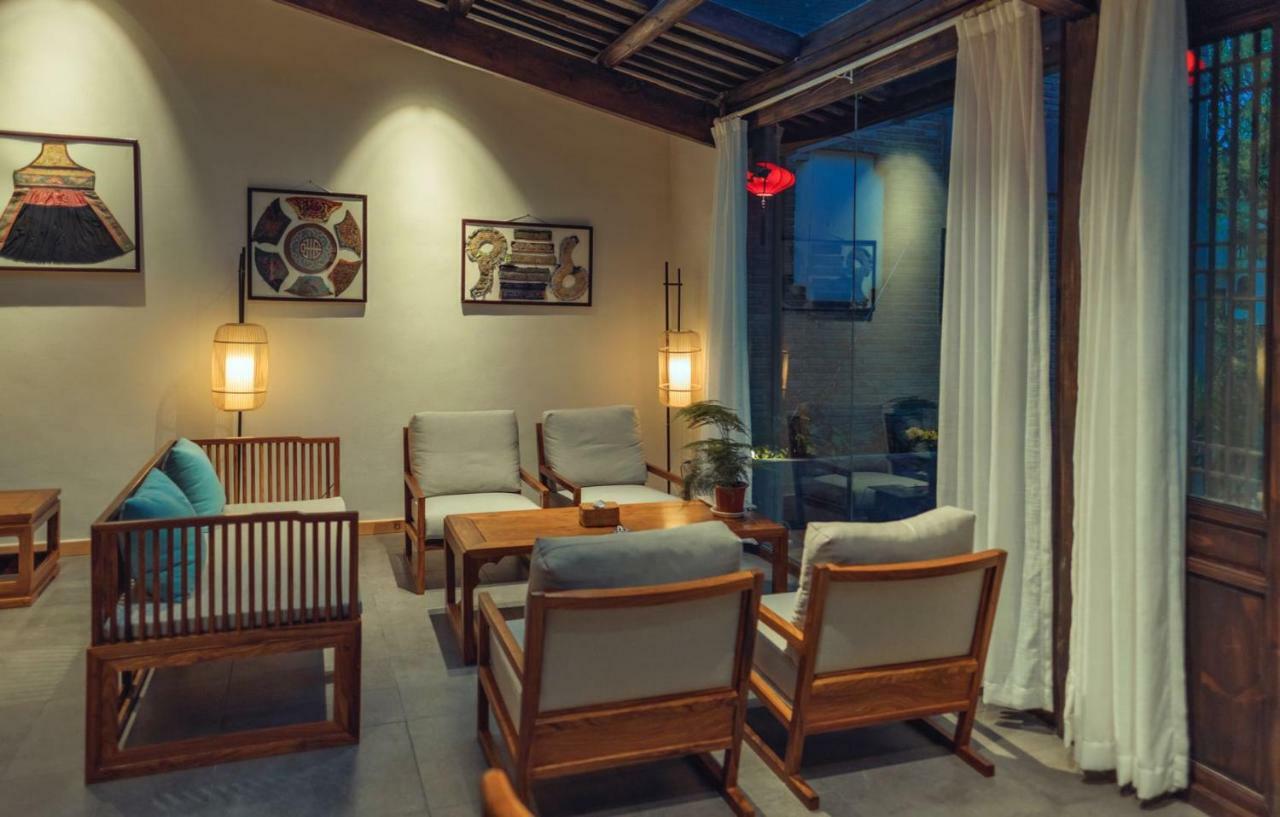 Lijiang Qilu Garden Hotel Baisha  ภายนอก รูปภาพ